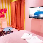 Capsule Girl Power Spa - Balneo - Sauna - Karaoke - Billard - 2 Chambres