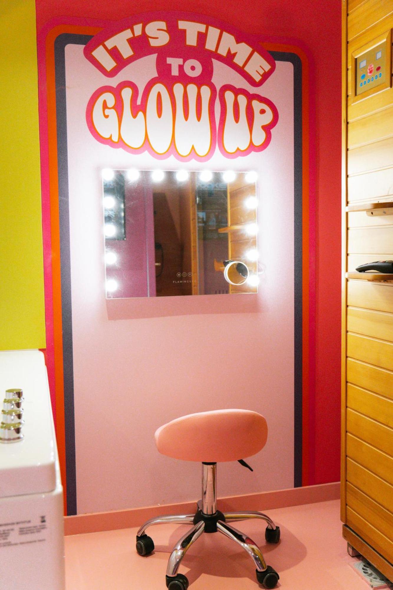 Capsule Girl Power - Balneo - Sauna - Karaoke - Billard - 2 *